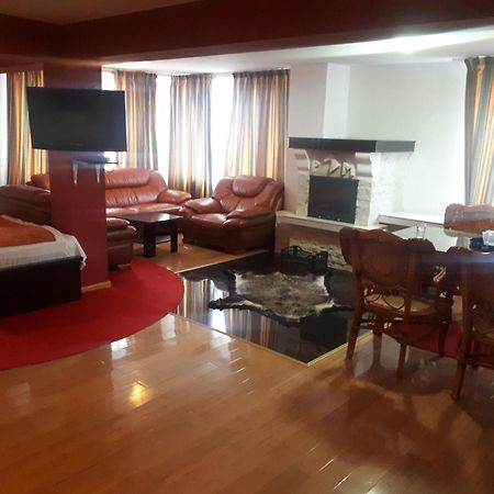 Pension Chalet Poiana Marului Ranch Екстер'єр фото