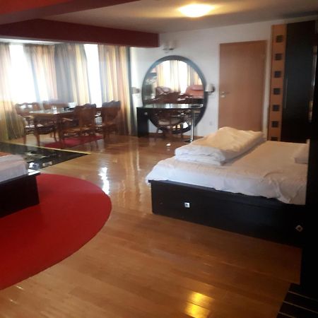 Pension Chalet Poiana Marului Ranch Екстер'єр фото