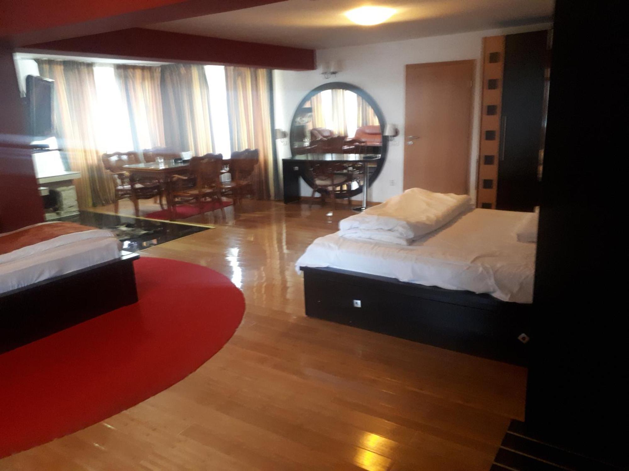Pension Chalet Poiana Marului Ranch Екстер'єр фото