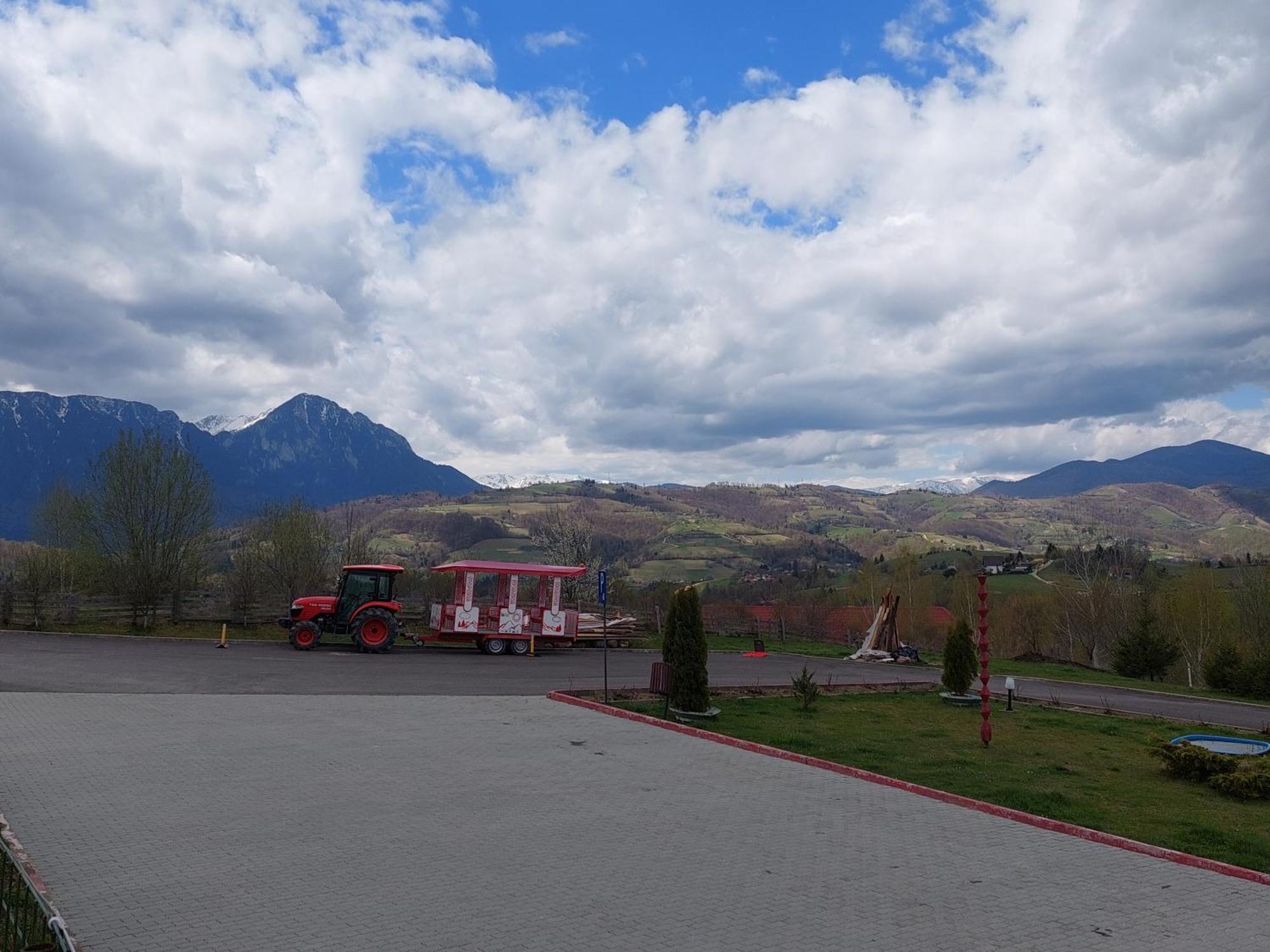 Pension Chalet Poiana Marului Ranch Екстер'єр фото