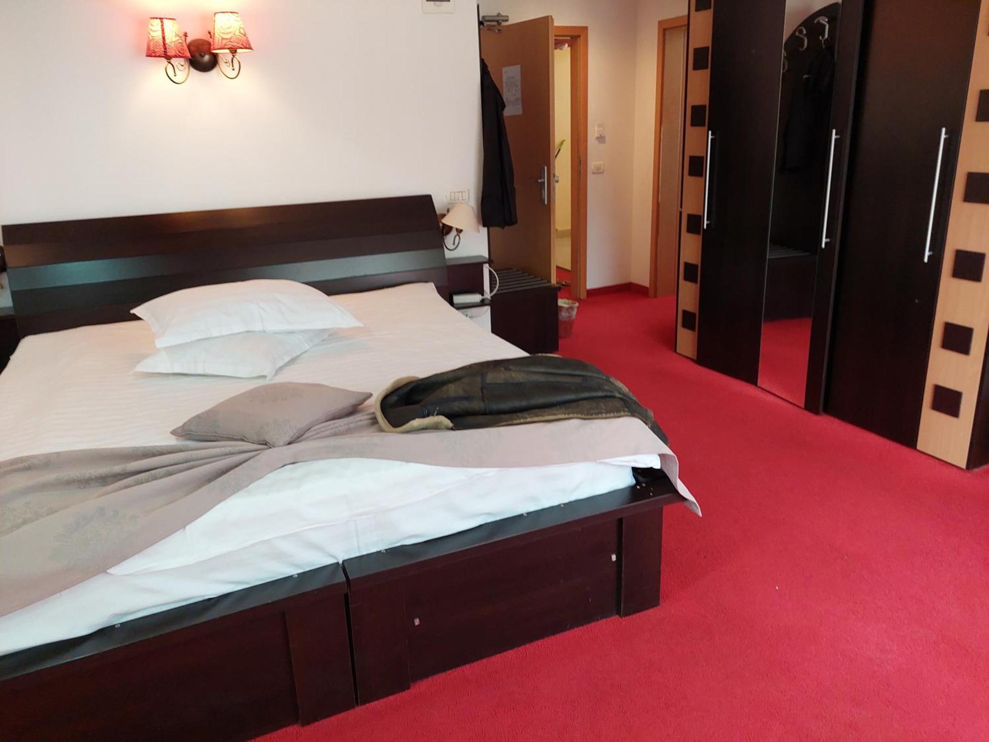 Pension Chalet Poiana Marului Ranch Екстер'єр фото