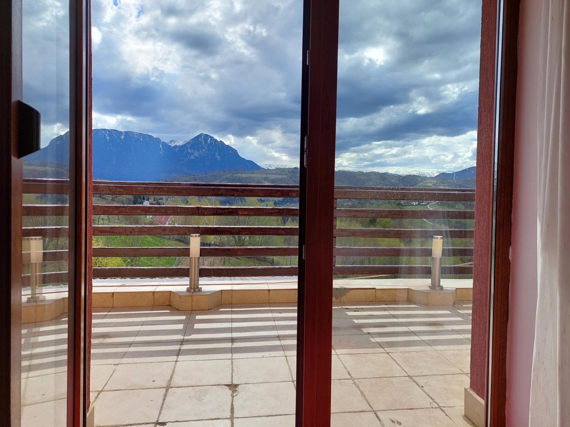 Pension Chalet Poiana Marului Ranch Екстер'єр фото