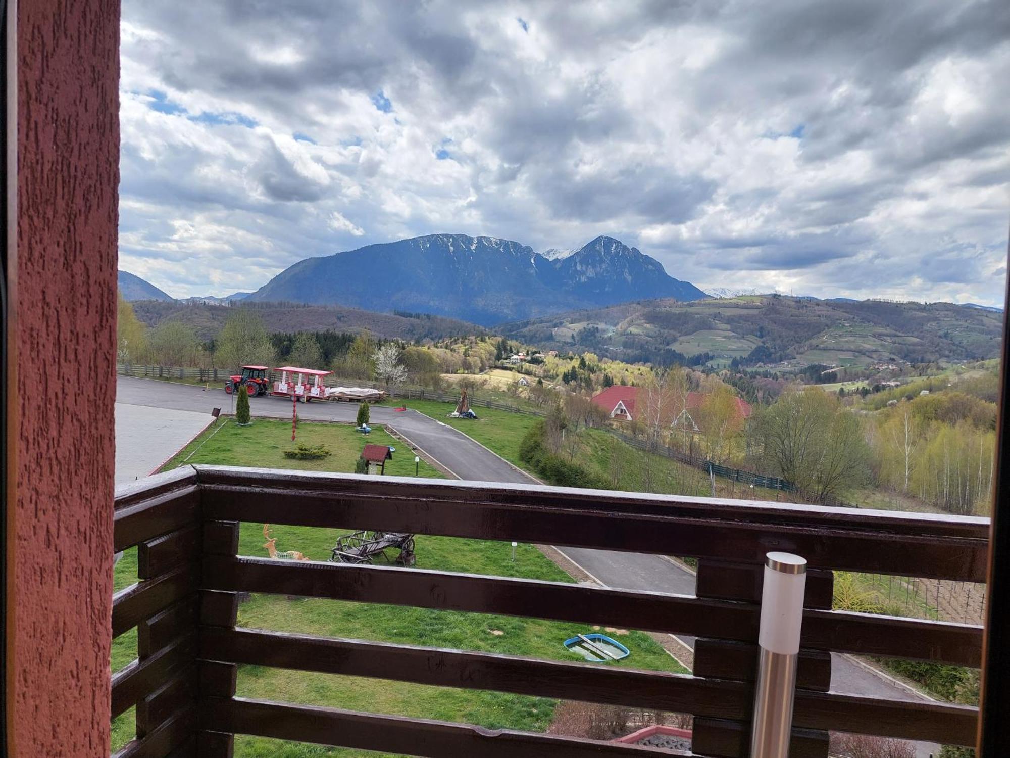Pension Chalet Poiana Marului Ranch Екстер'єр фото